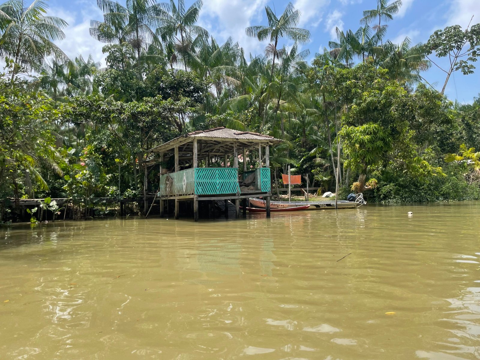 Moradores do Combu sofrem com efeitos das mudanças climáticas e turismo desenfreado