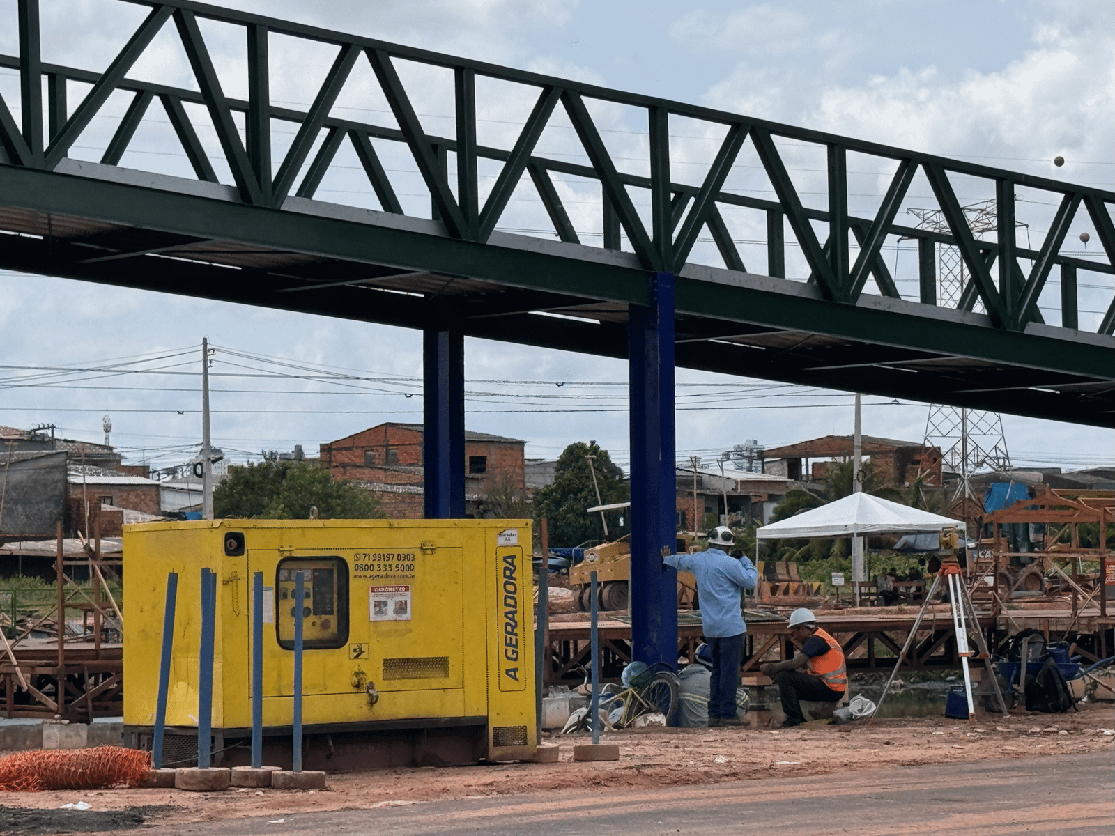 Obras bilionárias da COP30 revelam contradições entre progresso e precarização em Belém