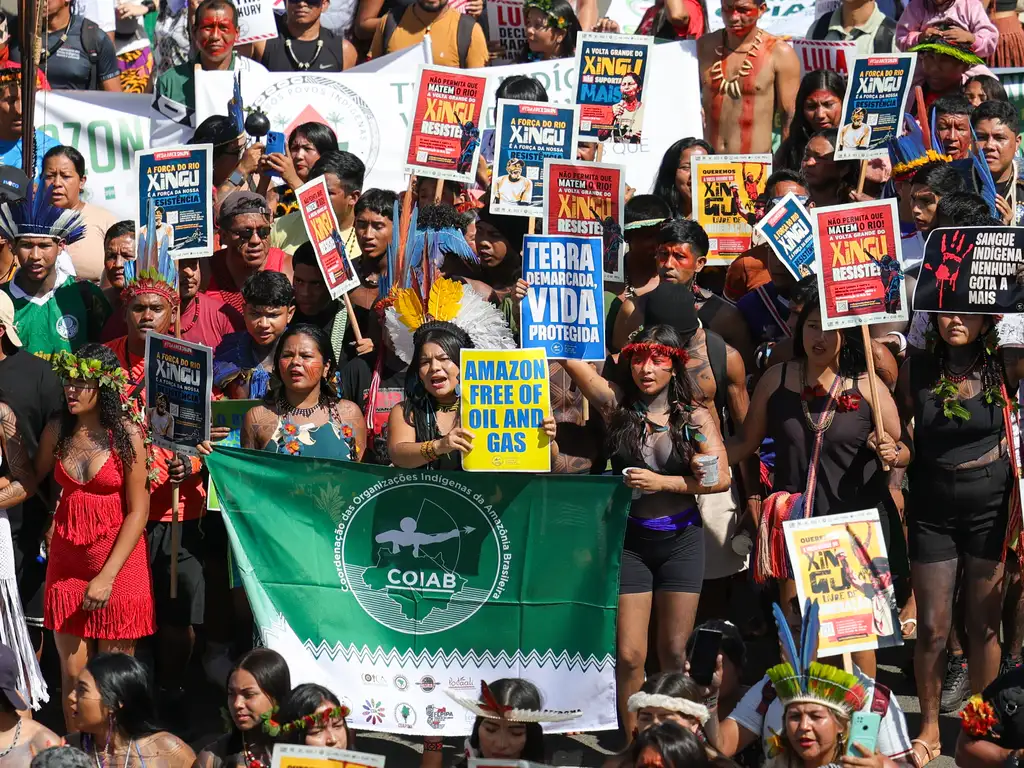ATL 2026:  Marcha reúne milhares de pessoas contra a agenda anti-indígena do Congresso Nacional