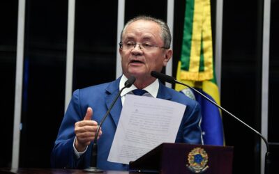 Senador do Pará que assinou PEC a favor da jornada de trabalho 7×0, acumula projetos da agenda anti-ambiental no Congresso